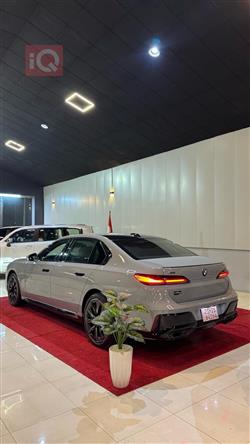 بي ام دبليو الفئة 7